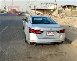 نيسان ألتيما